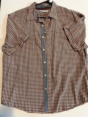 Men's Short-Sleeve Brown & Black Check Casual Button-Down Shirt